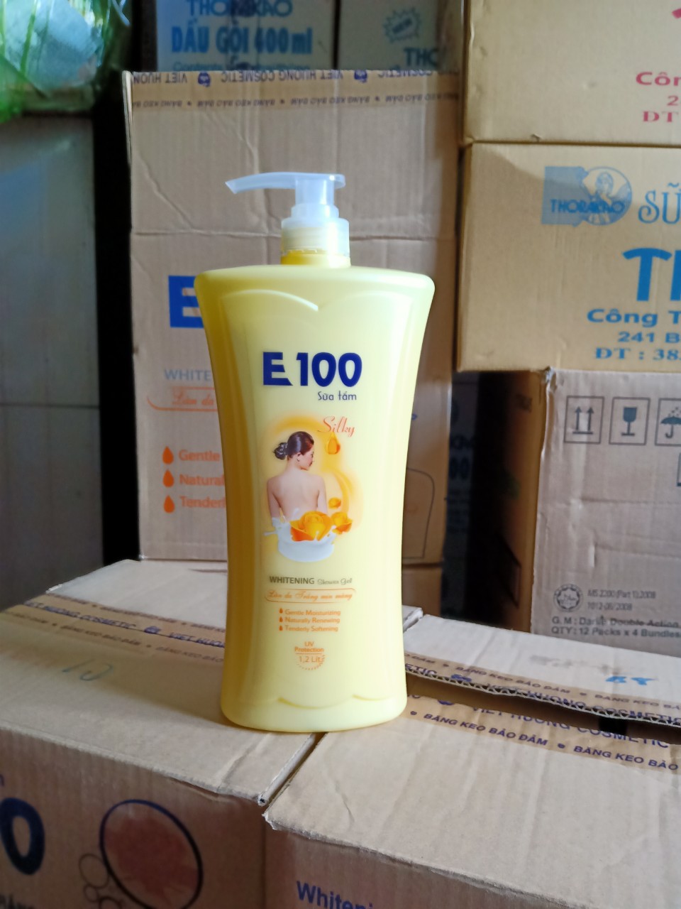 Sữa Tắm E100 chai 1.2L