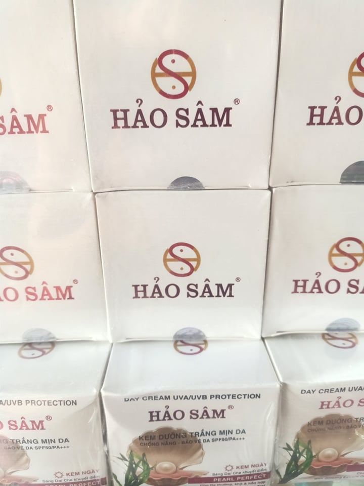 kem hảo sâm trắng da ban ngày 12g