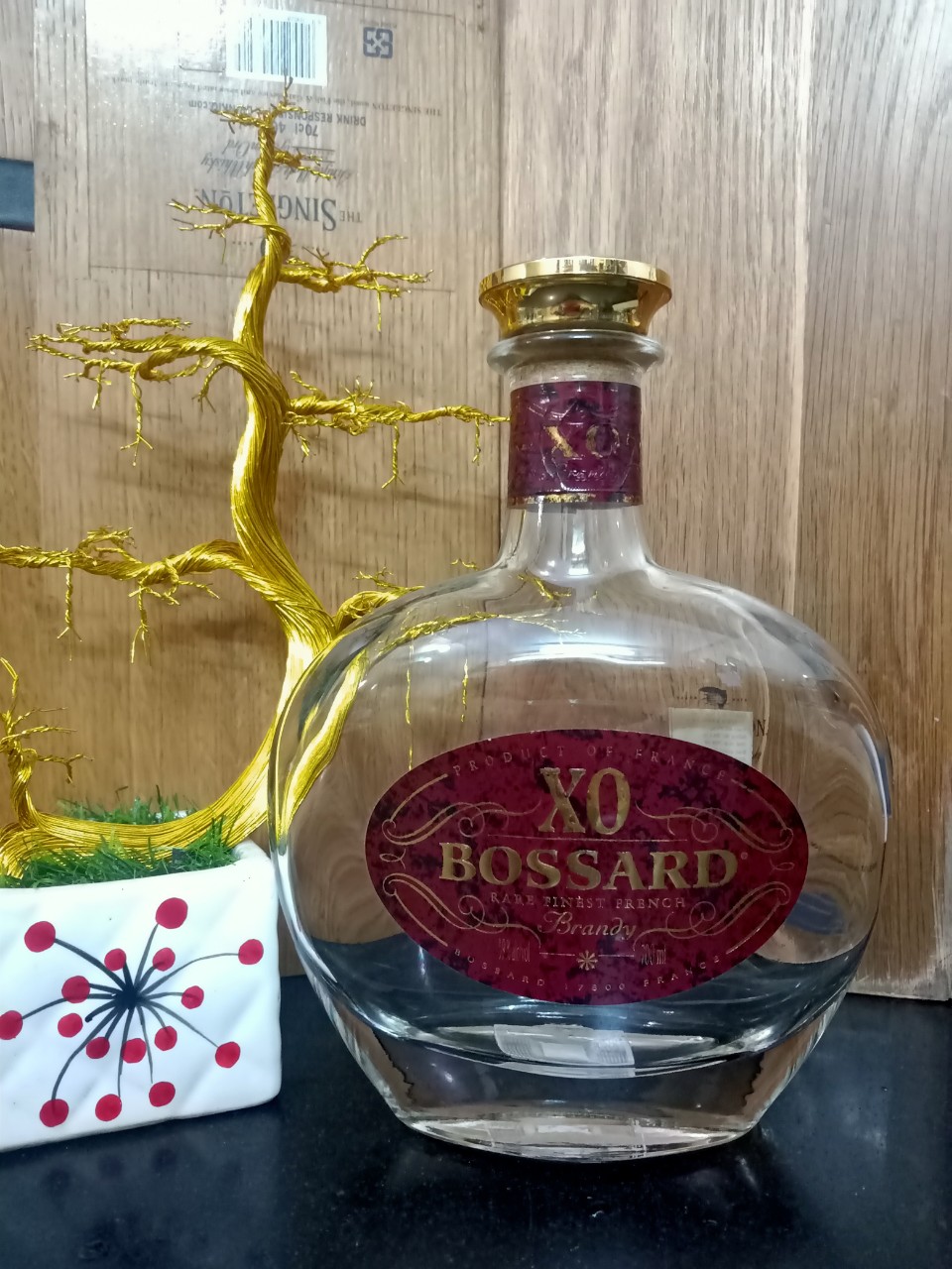 Vỏ chai BOSSARD XO