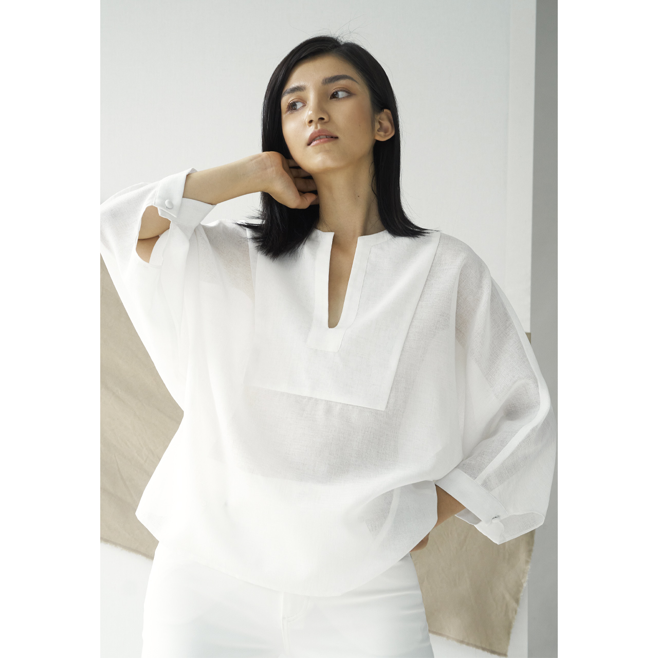 Áo cổ V lanh 2ND DATE TOP029SB