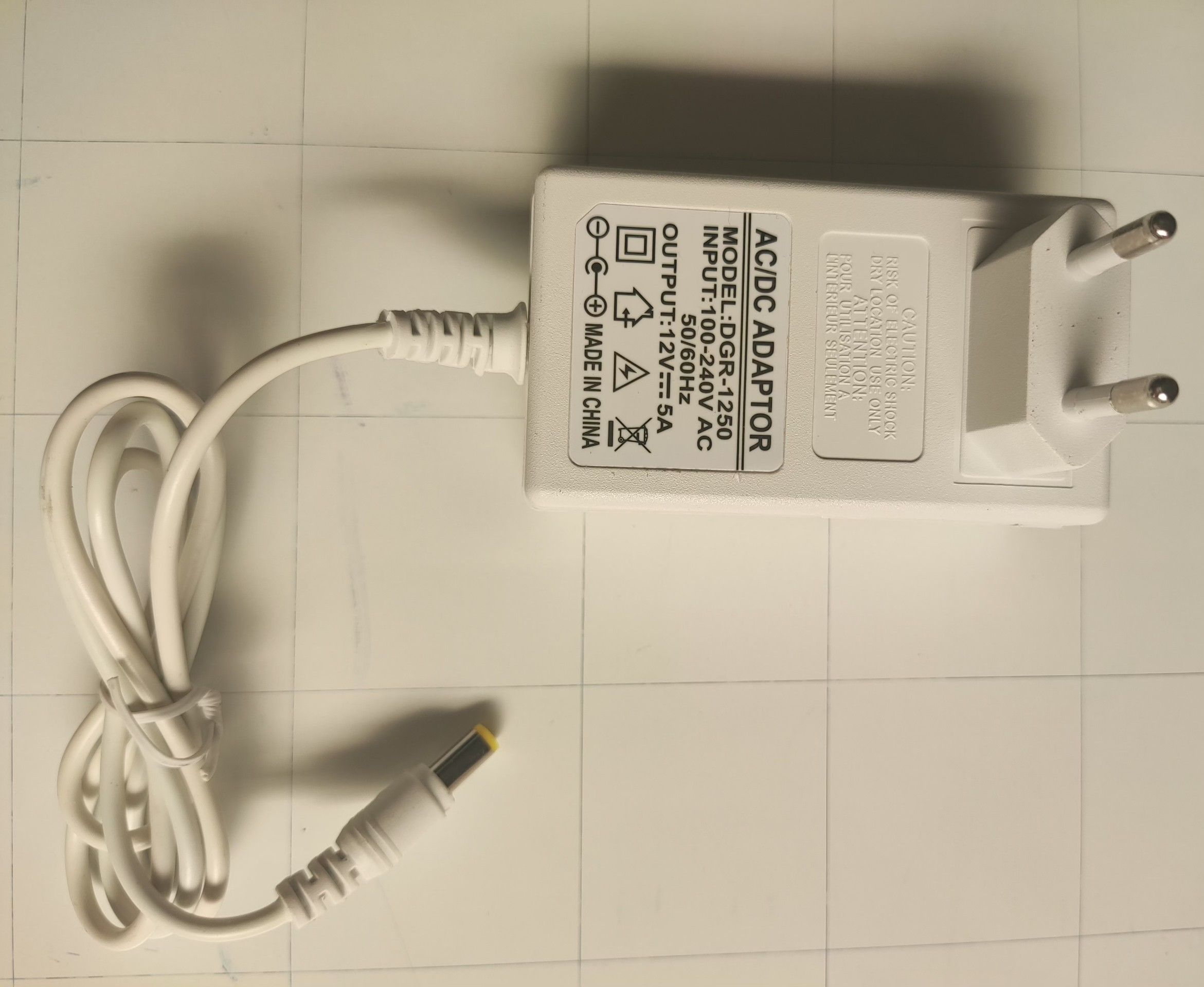 Nguồn Adapter 12v-5A