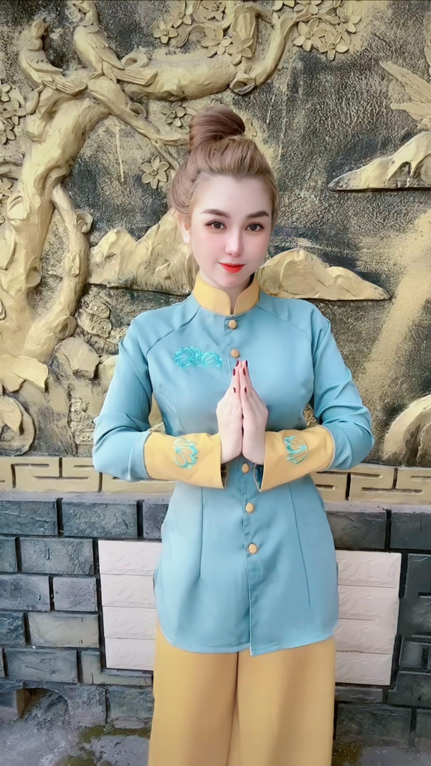 ĐỒ LAM ĐI CHÙA CHẤT LỤA MANGO THÊU HOA SEN CAO CẤP ( ẢNH THẬT)