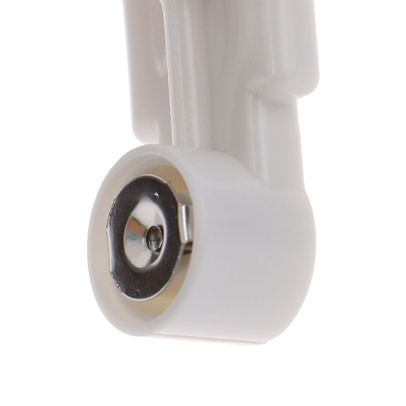 Ear%20Piercing%20Gun%20Disposable%20Self%20Ear%20Piercing%20Gun%20Kit%20%20With%204mm%20Earring%20Studs%20-%20Image%203