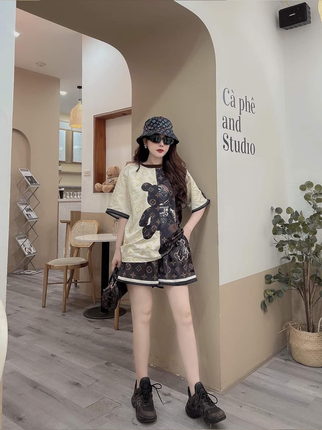 Đồ bộ thun kiểu in 3D họa tiết phối bất đối xứng