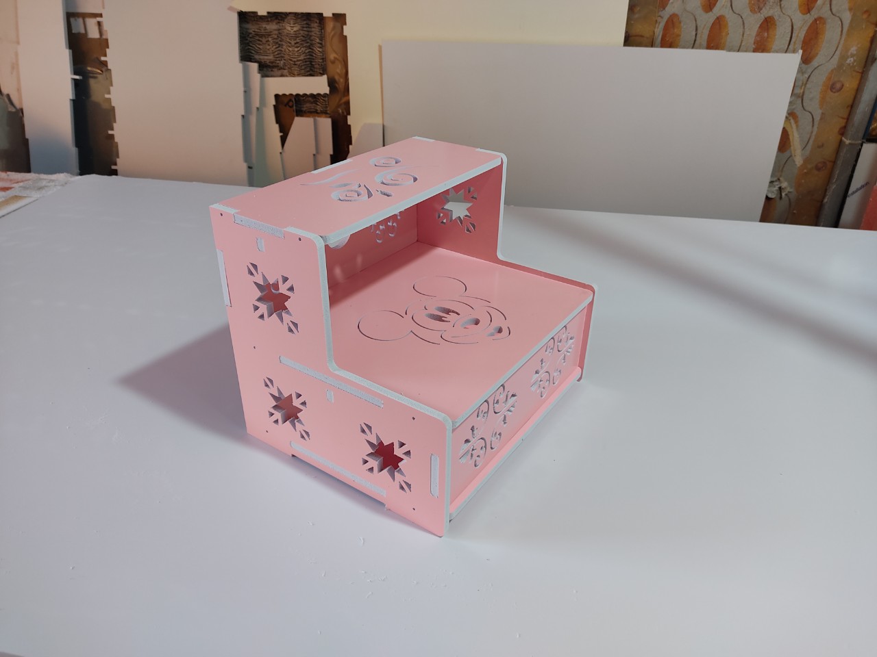 Kệ Để Chân nail Hình Chuột Mickey