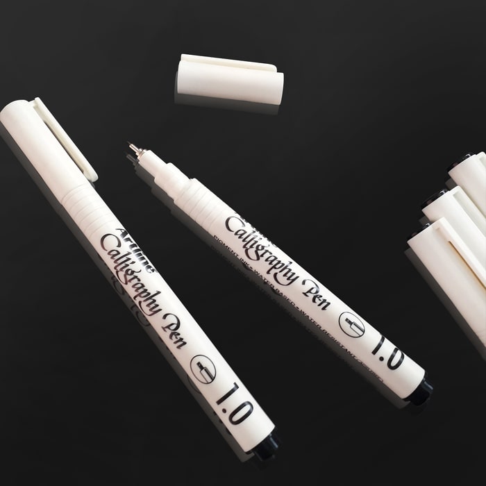 Bút thư pháp Calligraphy Artline Japan EK-241