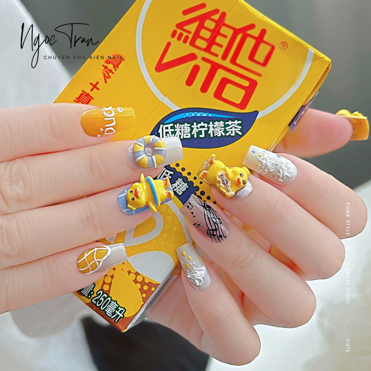 Charm Hoạt Hình Vịt Vàng Đáng Yêu Trang Trí Móng