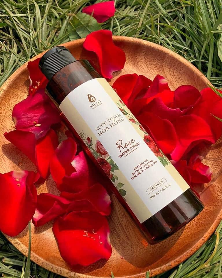 Nước Toner hoa hồng Mela - Cân bằng độ PH, se khít lỗ chân lông, cấp ẩm, bổ sung vitamin 100ml