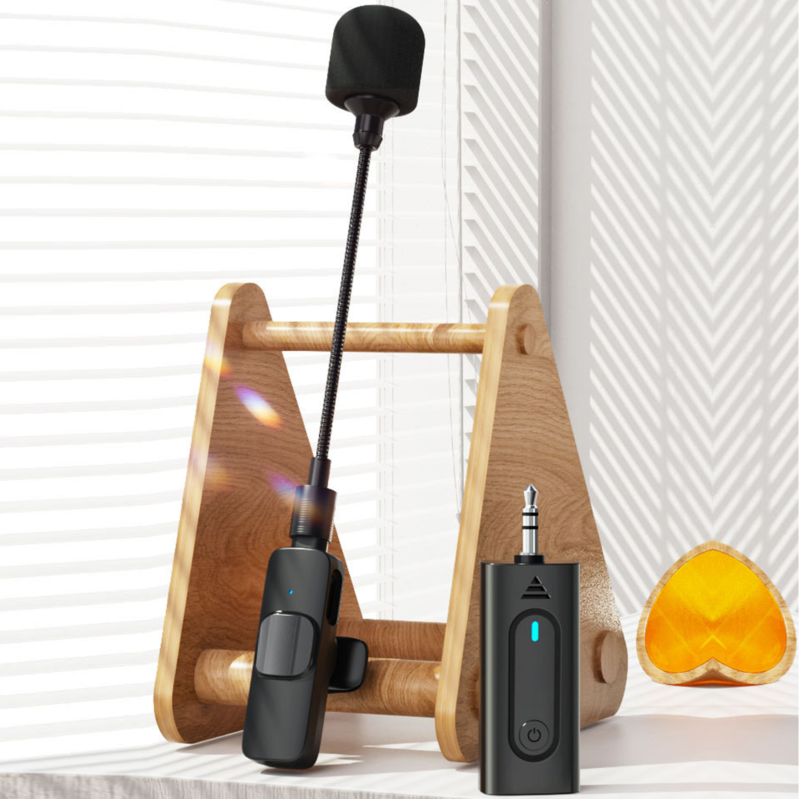 Wireless Microphone Handheld Microphone 2.4g Wireless Headset Microphone Sweatproof Noise Reduction Long Battery Life Ideal for Teaching Presentations and Laptop Speakers Plug and Play Mini Mic