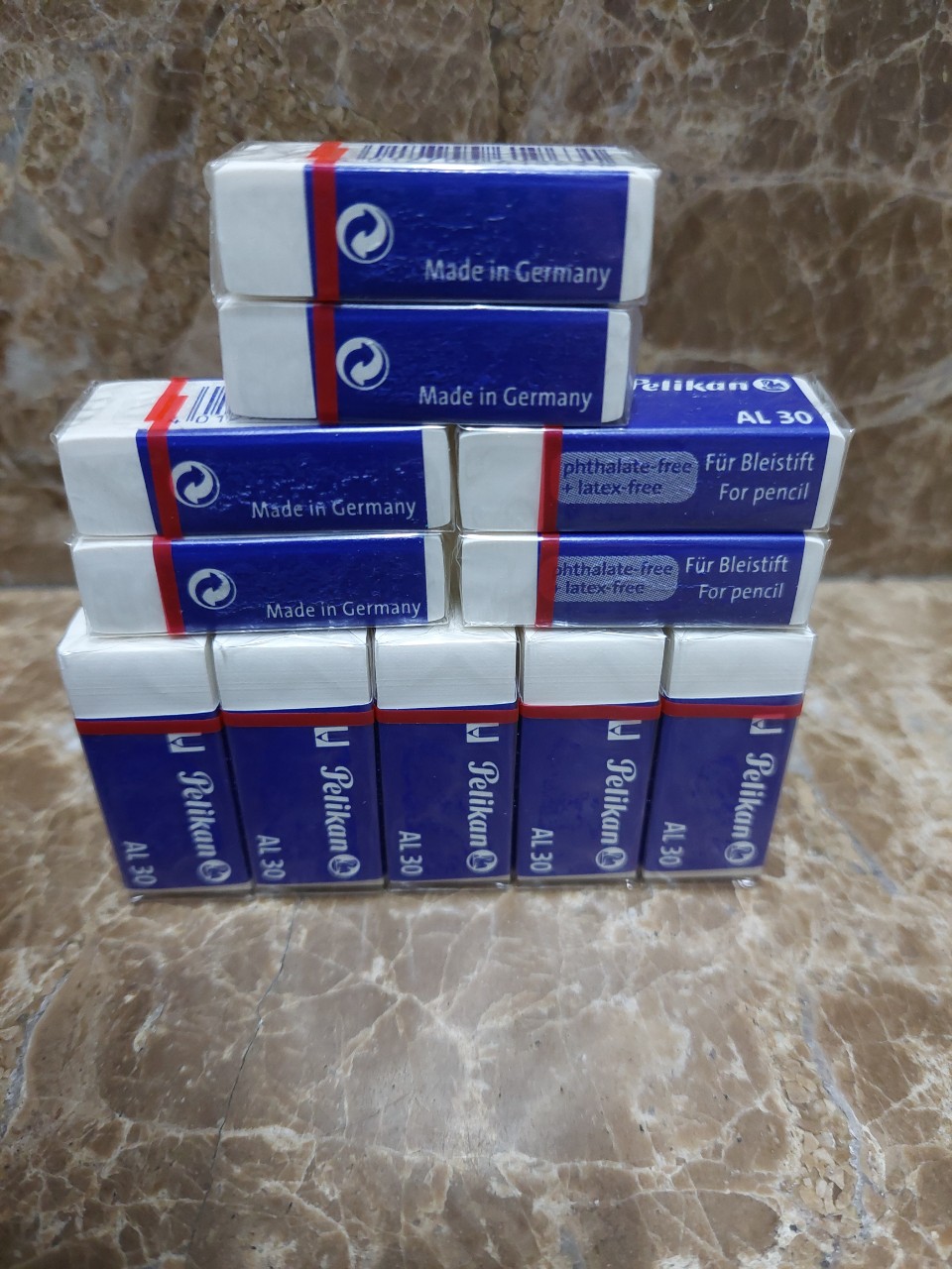 Gôm chì Pelikan (Made in Germany), Gôm trắng AL - 30 của Đức.