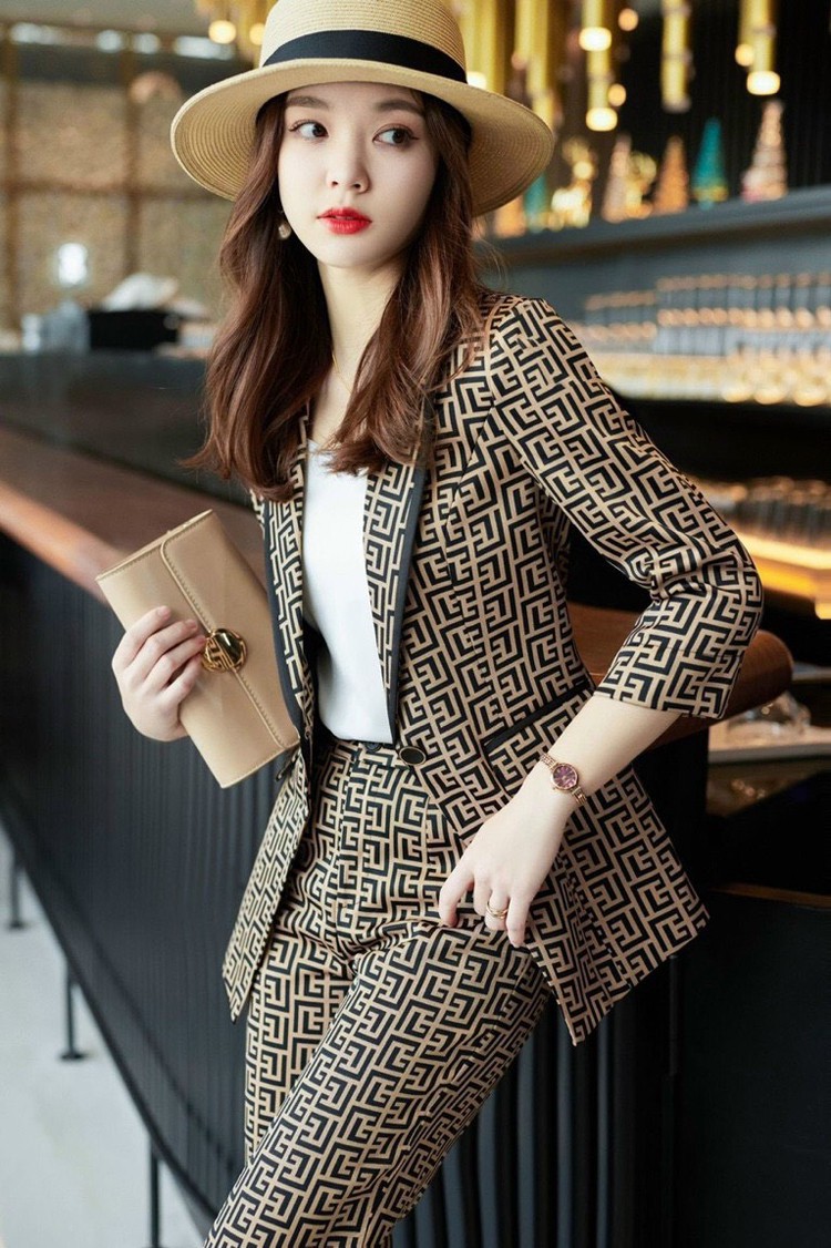 Set Vest Kèm Tặng Áo Thun Trong