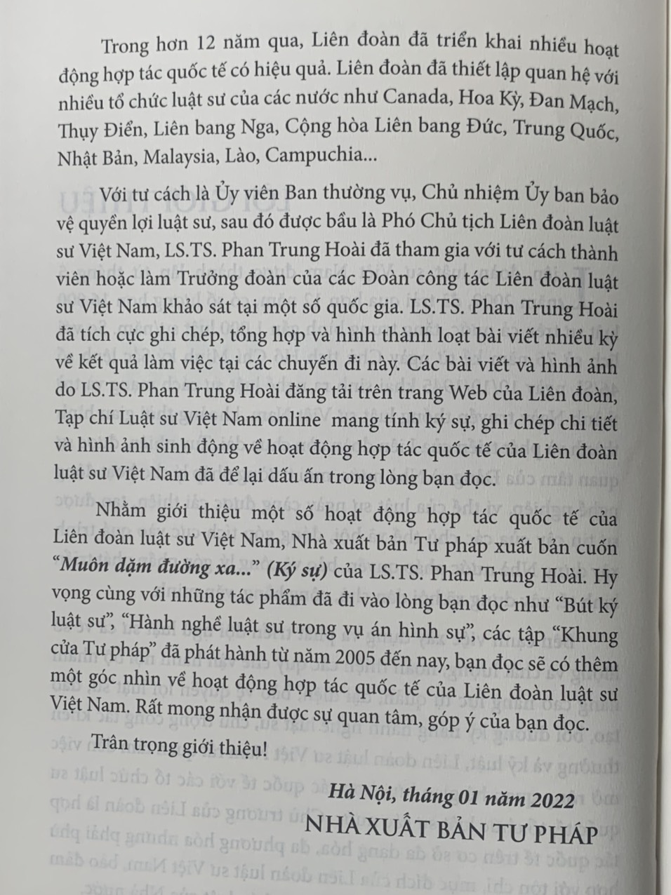Muôn dặm đường xa…