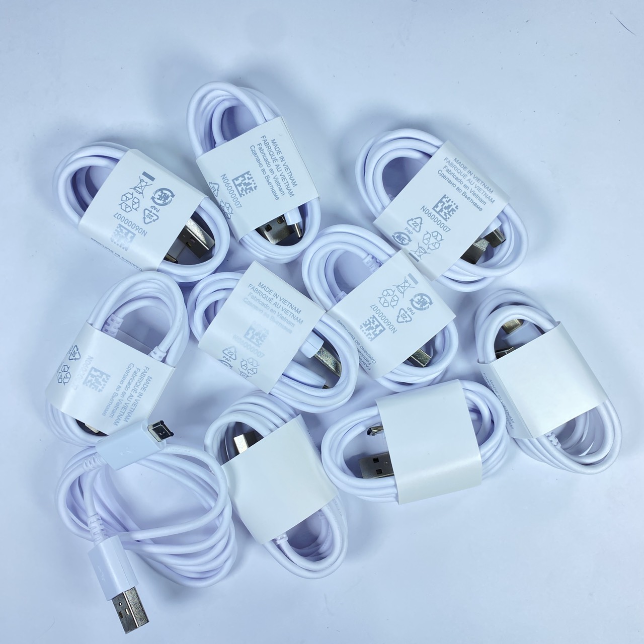 "Cáp sạc Vsmart Micro USB chính hãng "