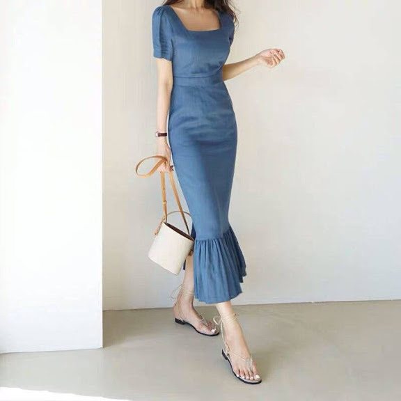 [HCM]ĐẦM JEAN ÔM CỔ VUÔNG ĐUÔI CÁ