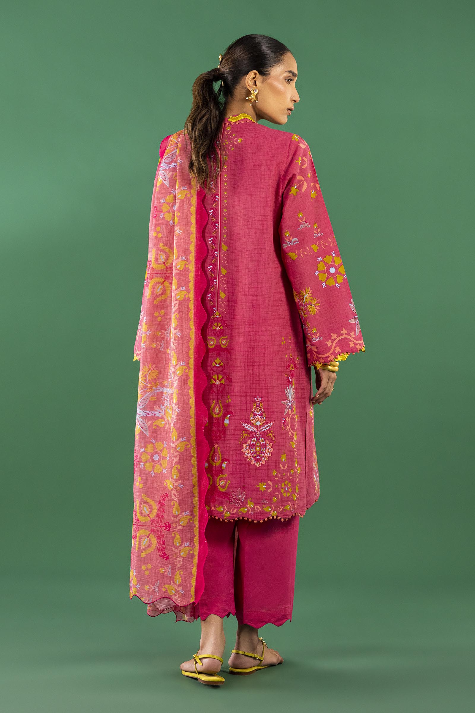 Sana%20Safinaz-Unstitched%203%20Piece%20%20Lawn%20Suit-H262-002B-3AG-Mahay%20Spring'26%20Vol.%202-Dress%20for%20girls%20-%20Image%202