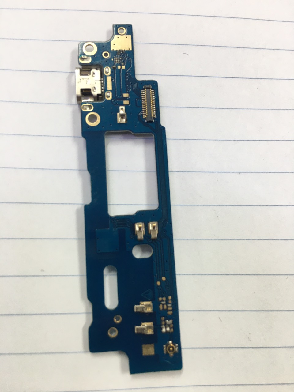 Cụm sạc HTC D820G