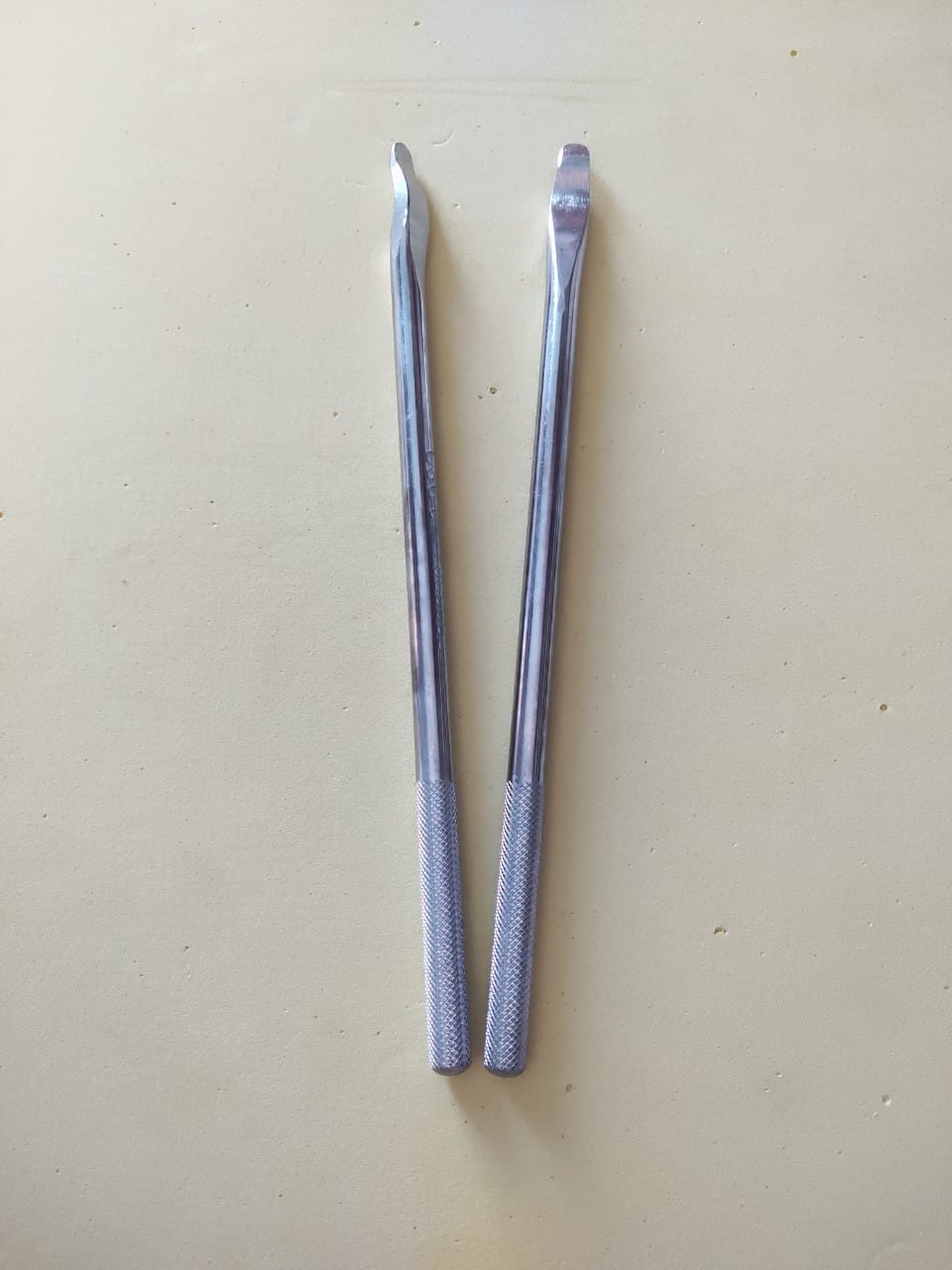 2 Cây Móc Vỏ (Lốp) Dài 30cm Tốt