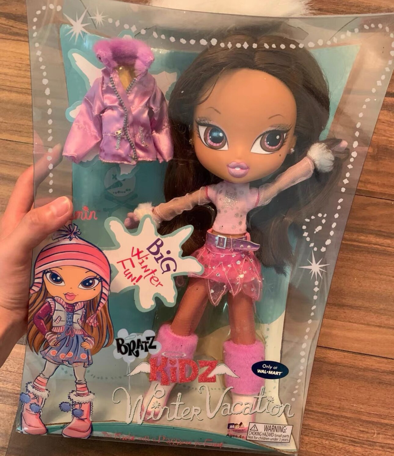 ❄Girlz Girl Bratz Kidz Winter Vacation Cloe Doll Original Clothes Complete