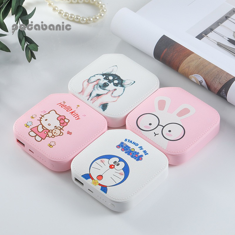 Sạc Dự Phòng Kute in hình đẹp Doremon Hello Kitty....(Kèm dây đeo)