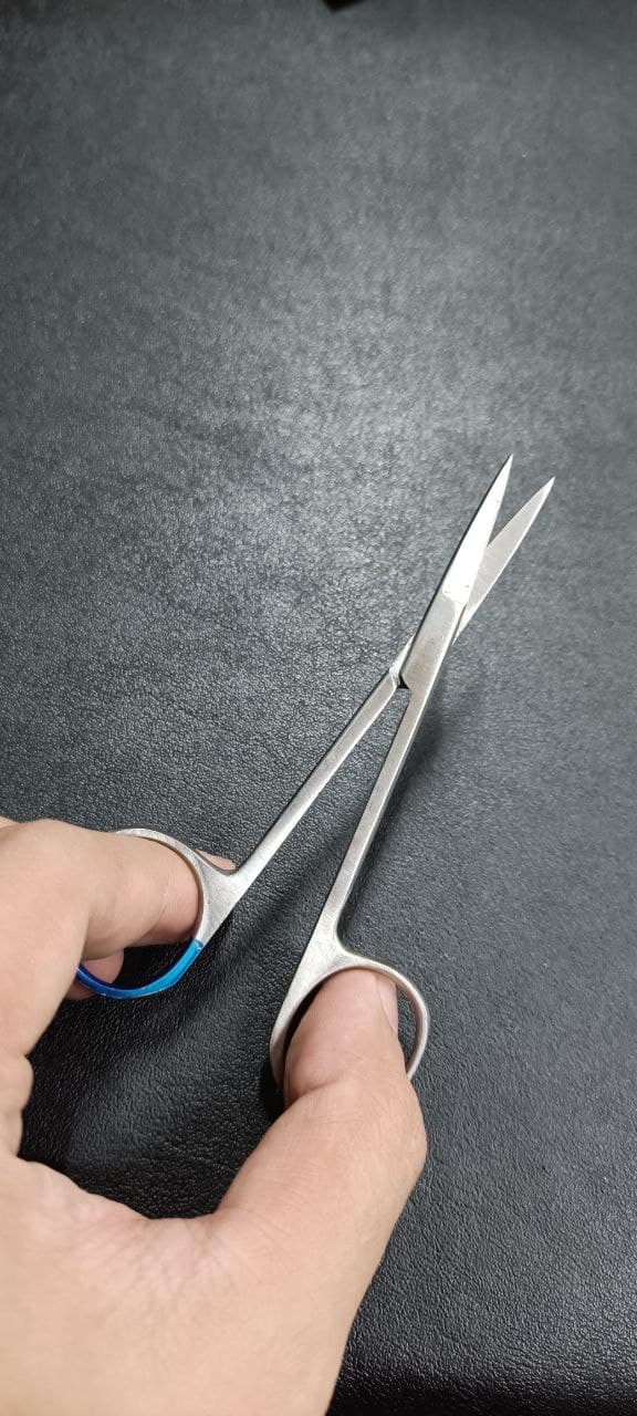 Kéo y tế 10cm 12.5cm thẳng nhọn