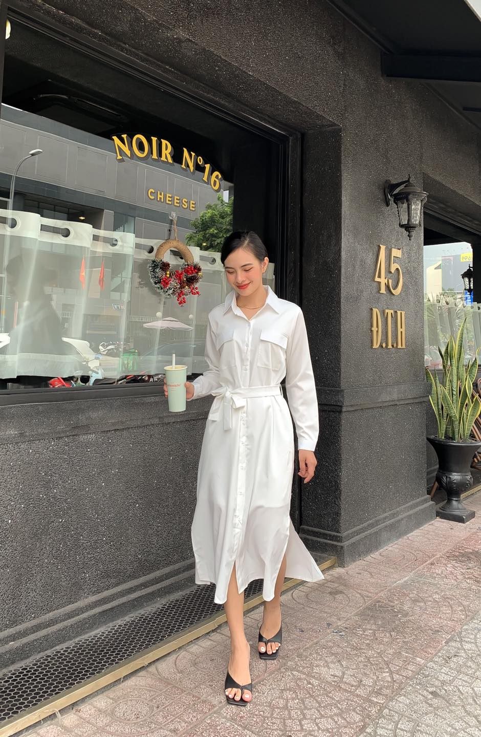 Đầm sơmi 2 túi tay dài