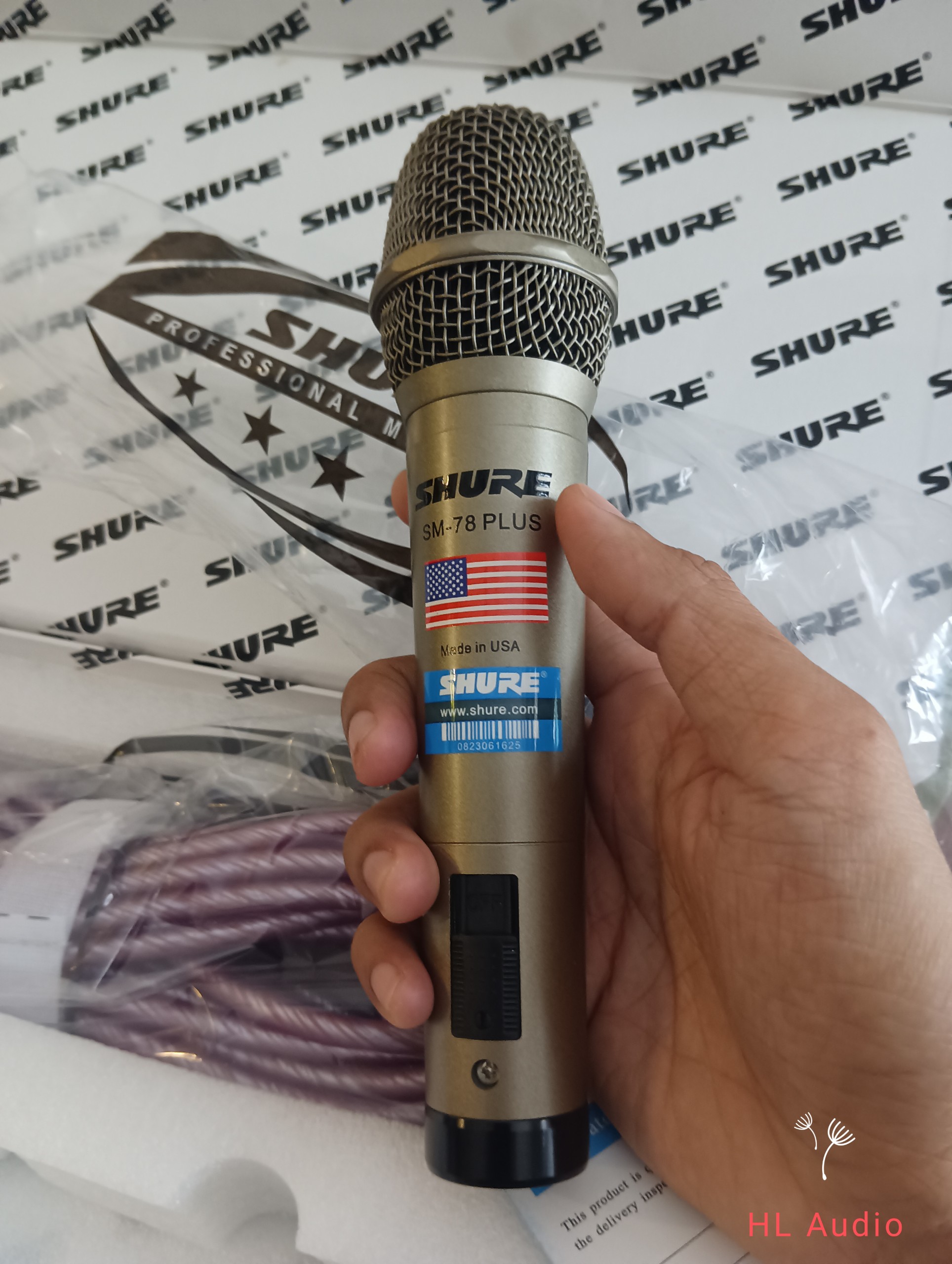 Micro có dây Shure SM-78 Plus chất lượng cao.