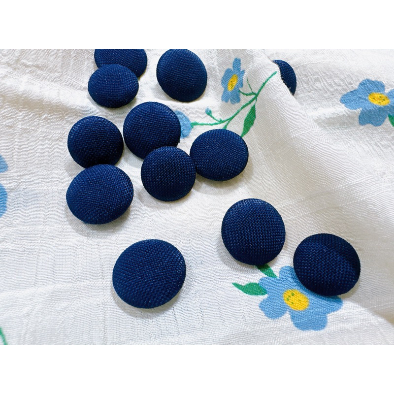 Nút bọc vải/cúc bọc vải nhiều kích cỡ dùng kết áo, đính trang trí, làm handmade.