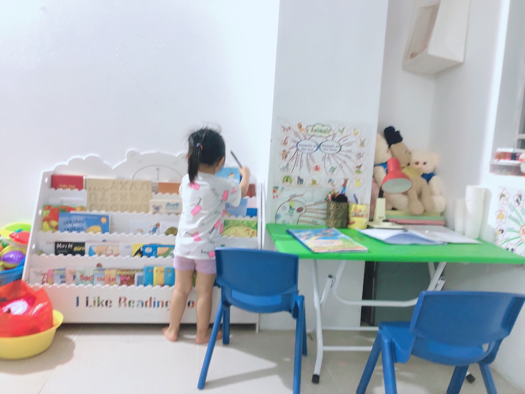Kệ Sách Gấu 4 tự tháo lắp đa năng