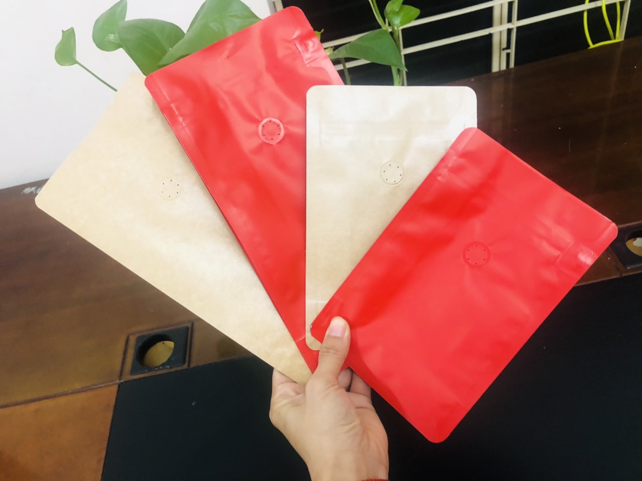 [ĐÃ ĐÓNG VAL - 1kg/size] Túi Ziplock 8 cạnh cafe, nhiều màu -  (full size: 250gr, 500gr, 1kg)