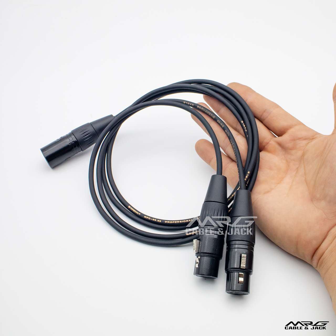 Dây canon đực ra 2 đầu canon cái.