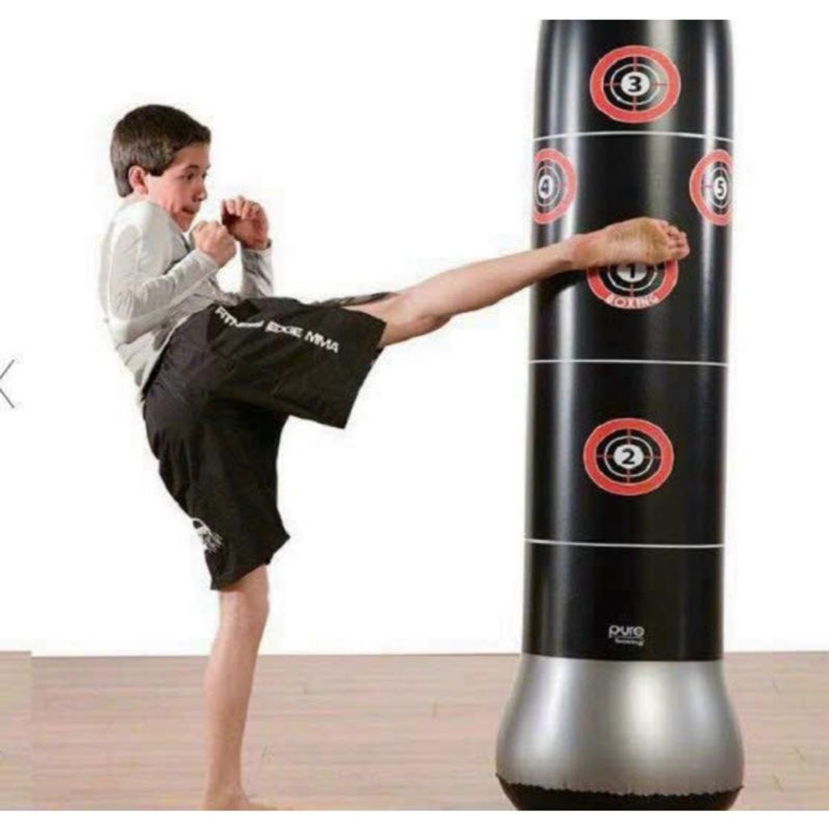 Bao trụ đấm bốc bơm hơi tự cân bằng