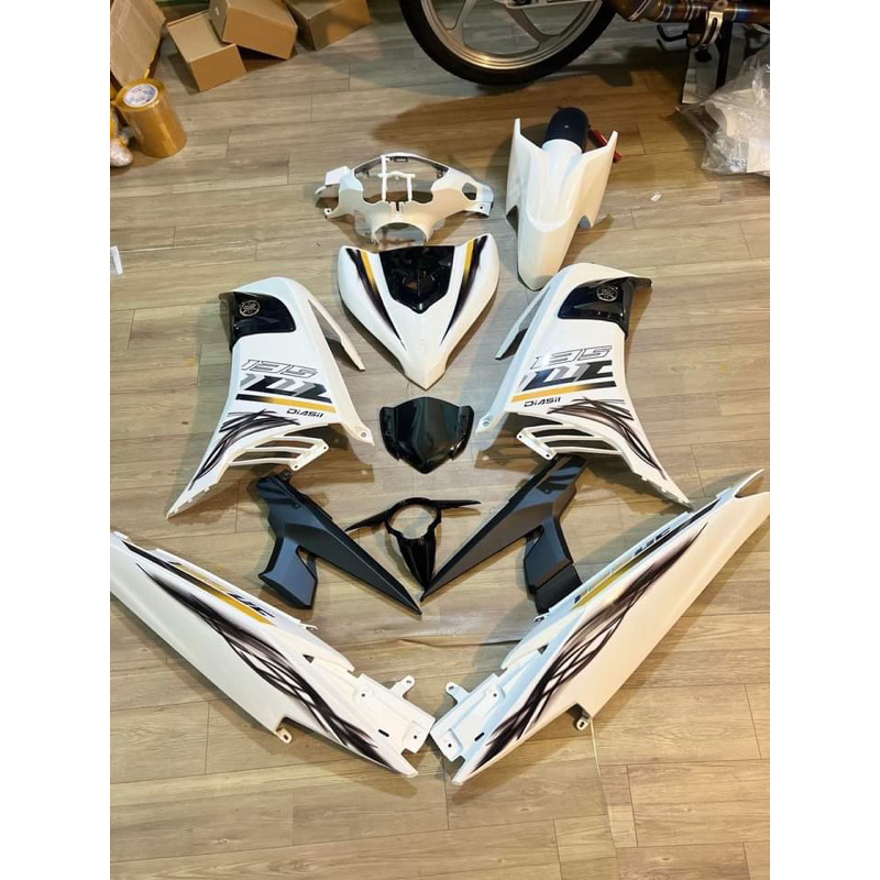 Dàn áo ex 135 trắng lc