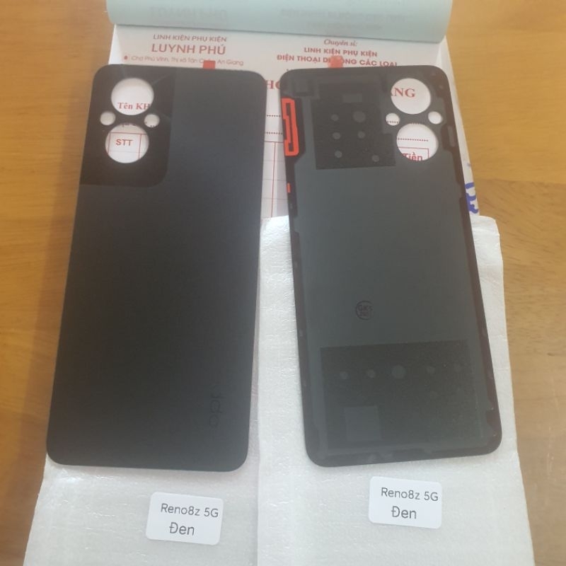 Nắp lưng Oppo reno 8Z 5G(lưng kính)