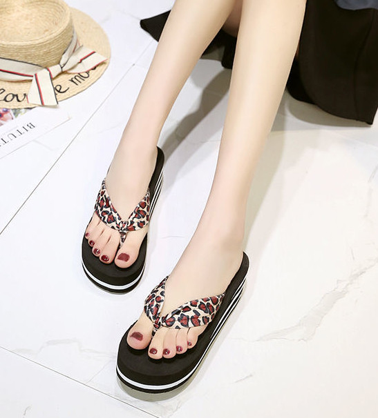 Dép kẹp xốp đế sọc quai beo 7f