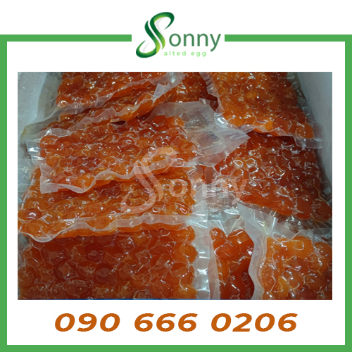 [Chỉ giao TPHCM] Lòng đỏ trứng muối sạch cỡ 13gr - 50 trứng/túi