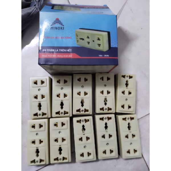 ổ cắm 3 lỗ đa năng hinoki có đèn báo