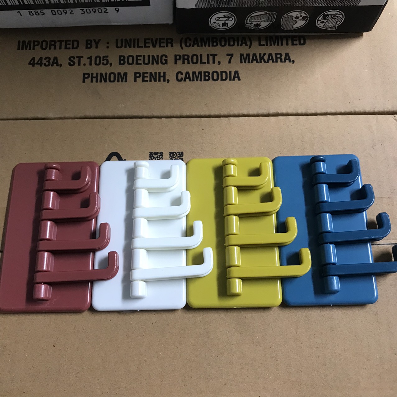MÓC DÁN TƯỜNG 4 CHẤU ĐA NĂNG