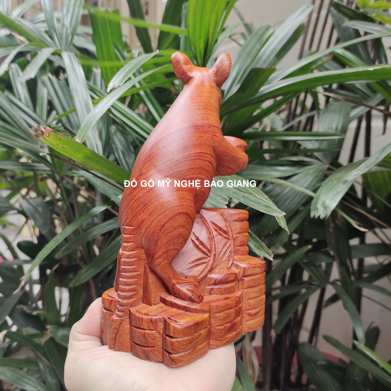 Tượng con chuột gỗ hương cao 20 cm