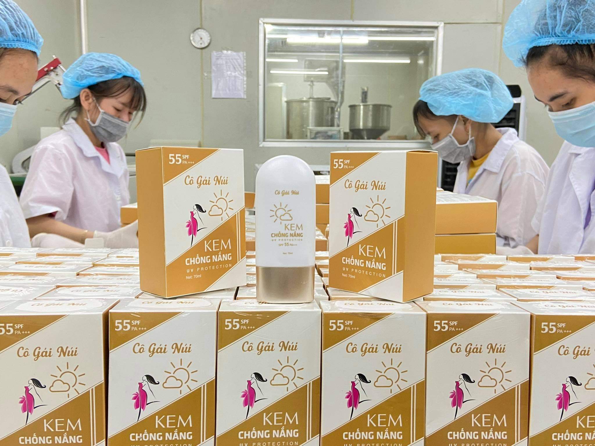 KEM CHỐNG NẮNG SPF 55 PA +++