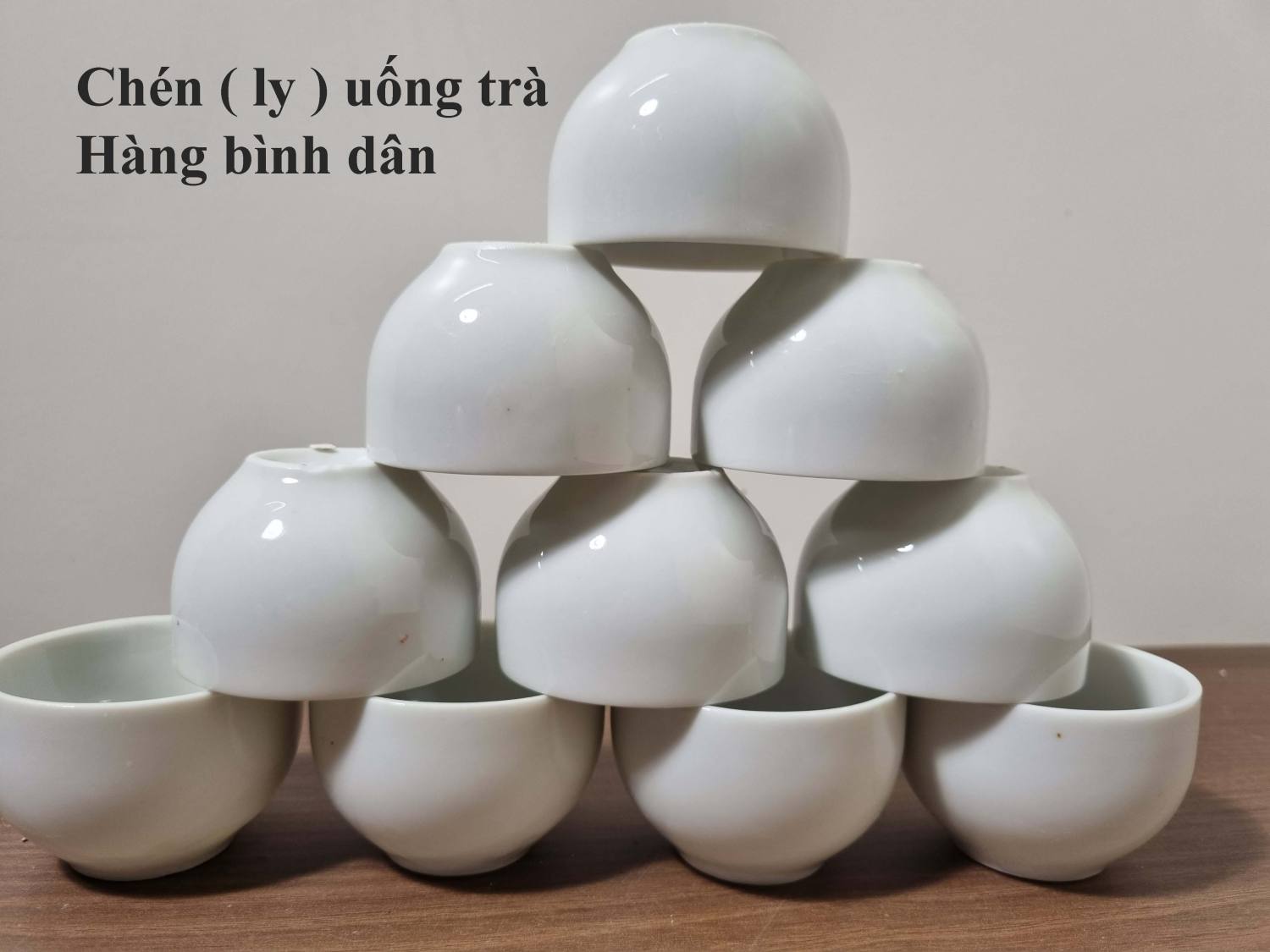 10 Chén trà ( ly, tách ) trắng không quai, hàng bình dân, dùng uống trà.