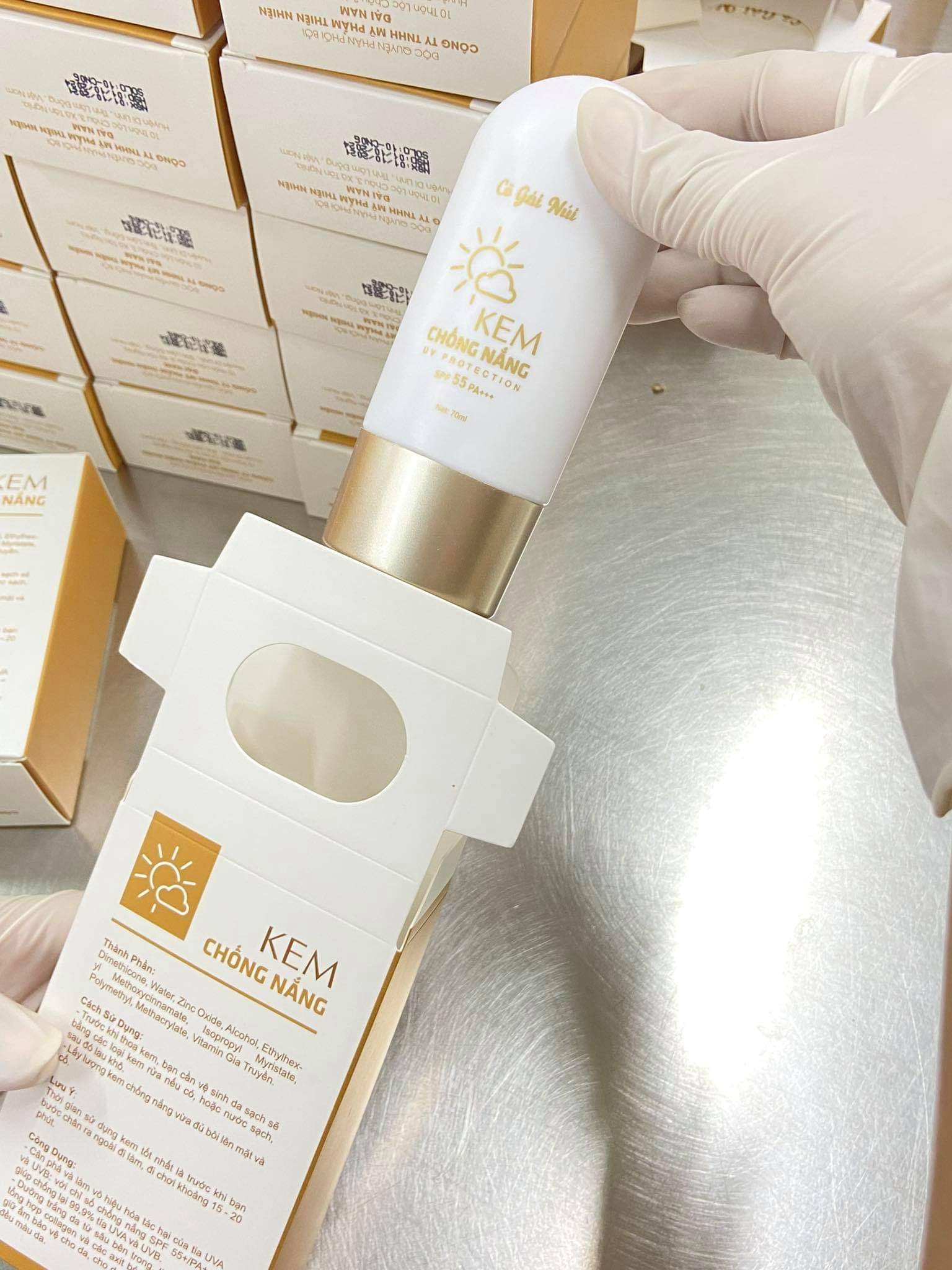 KEM CHỐNG NẮNG SPF 55 PA +++