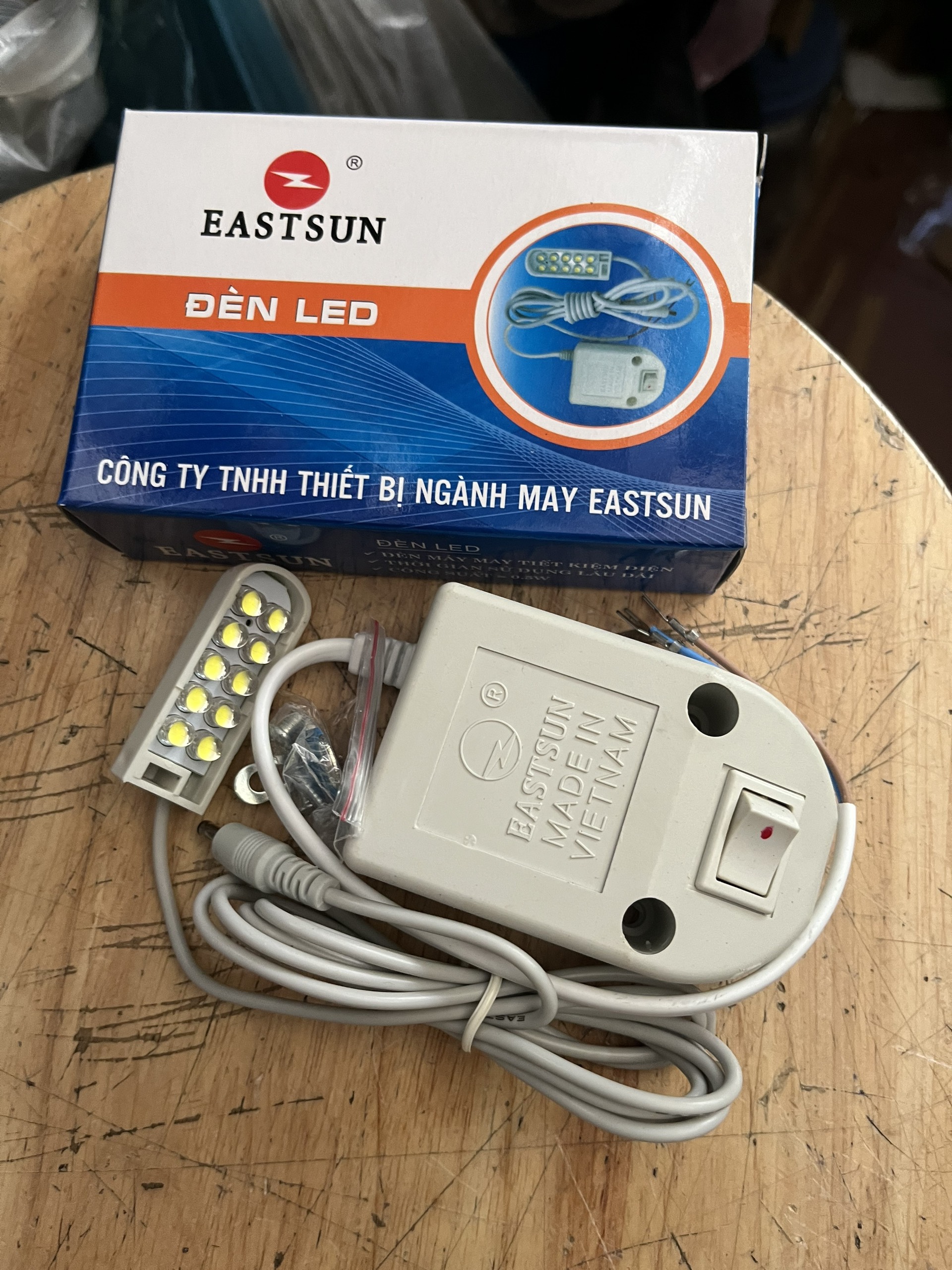 Đèn led dây 10 bóng sử dụng cho máy may