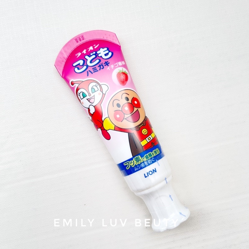 Kem đánh răng Lion Nhật Bản cho bé