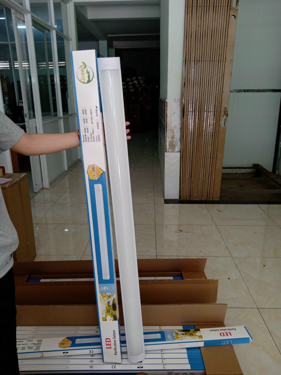 Đèn led tuýp bán nguyệt 1m2 36w