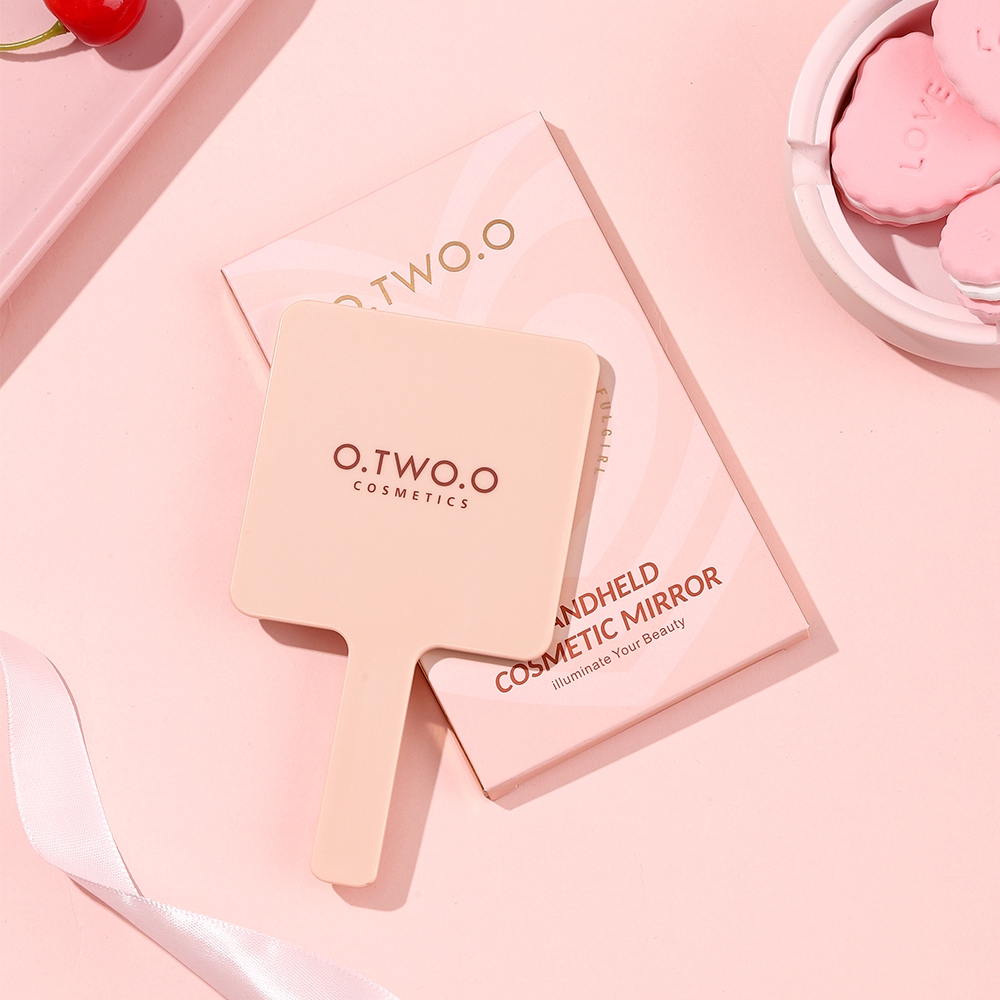 O.TWO.O  Beauty Mirror