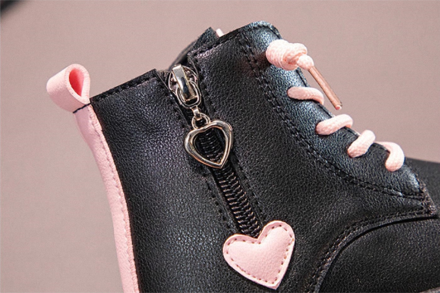 Giày Boot da cho bé gái (cao cấp ) hình trái tim (mẫu mới nhất ) HT109