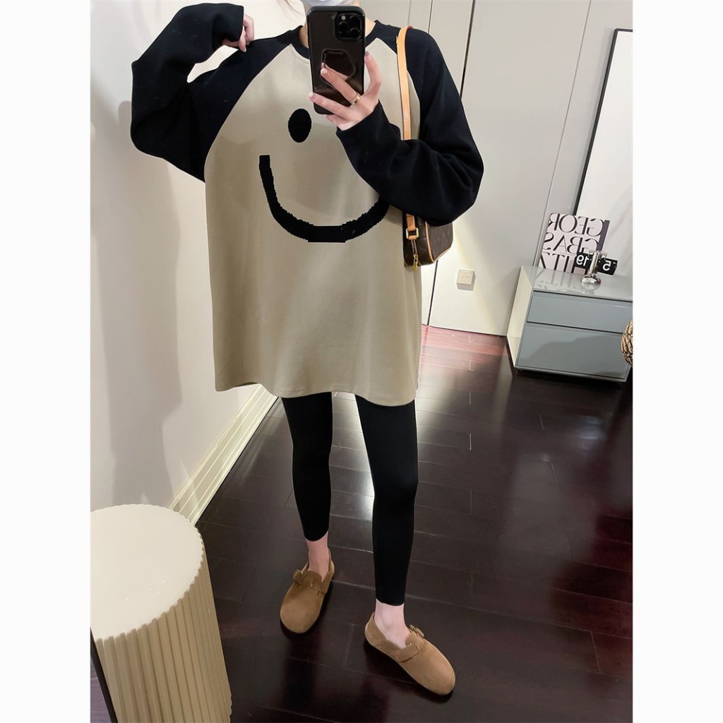 Áo thun tay dài oversized cổ tròn cho nữ
