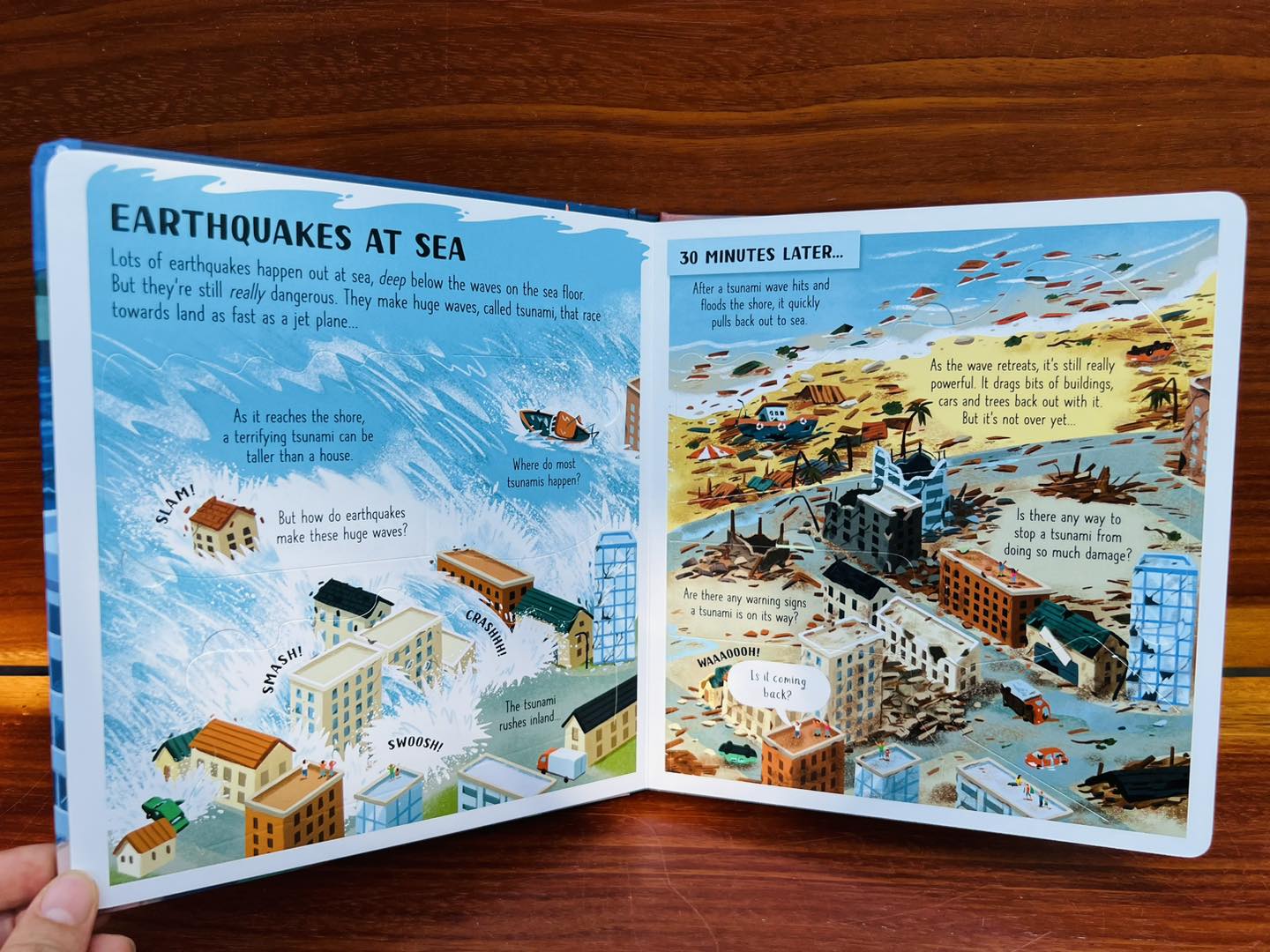 Sách Look Inside Volcanoes and Earthquakes