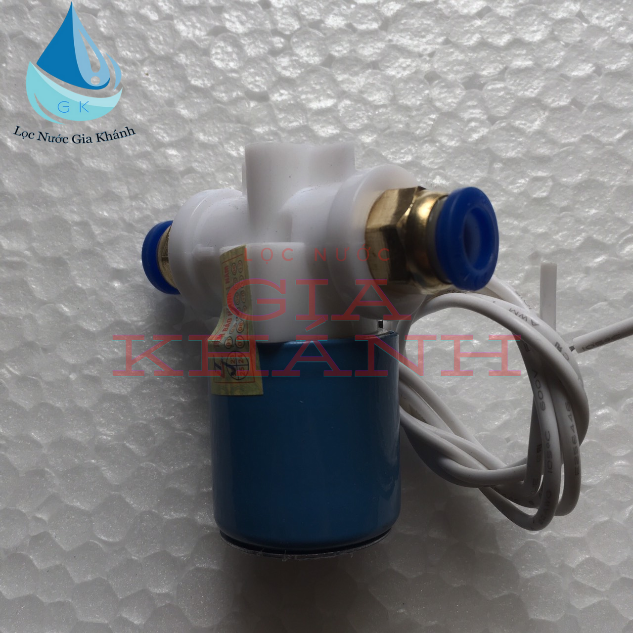 Van điện từ 24v kèm cút phi 8 cho máy phun sương.