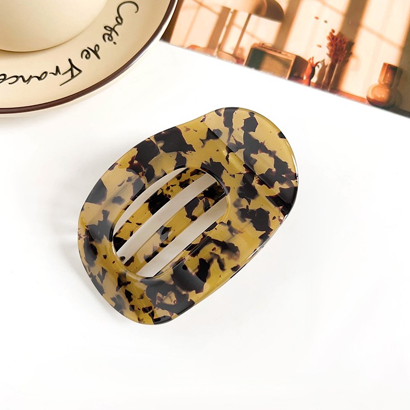 %E3%80%90Deal%E3%80%91%20Hair%20Clips%20For%20Thick%20Hair%20Flat%20Claw%20Clips%20Strong%20Bendable%20Teeth%20Comfortable%20DUJU%20-%20Image%204